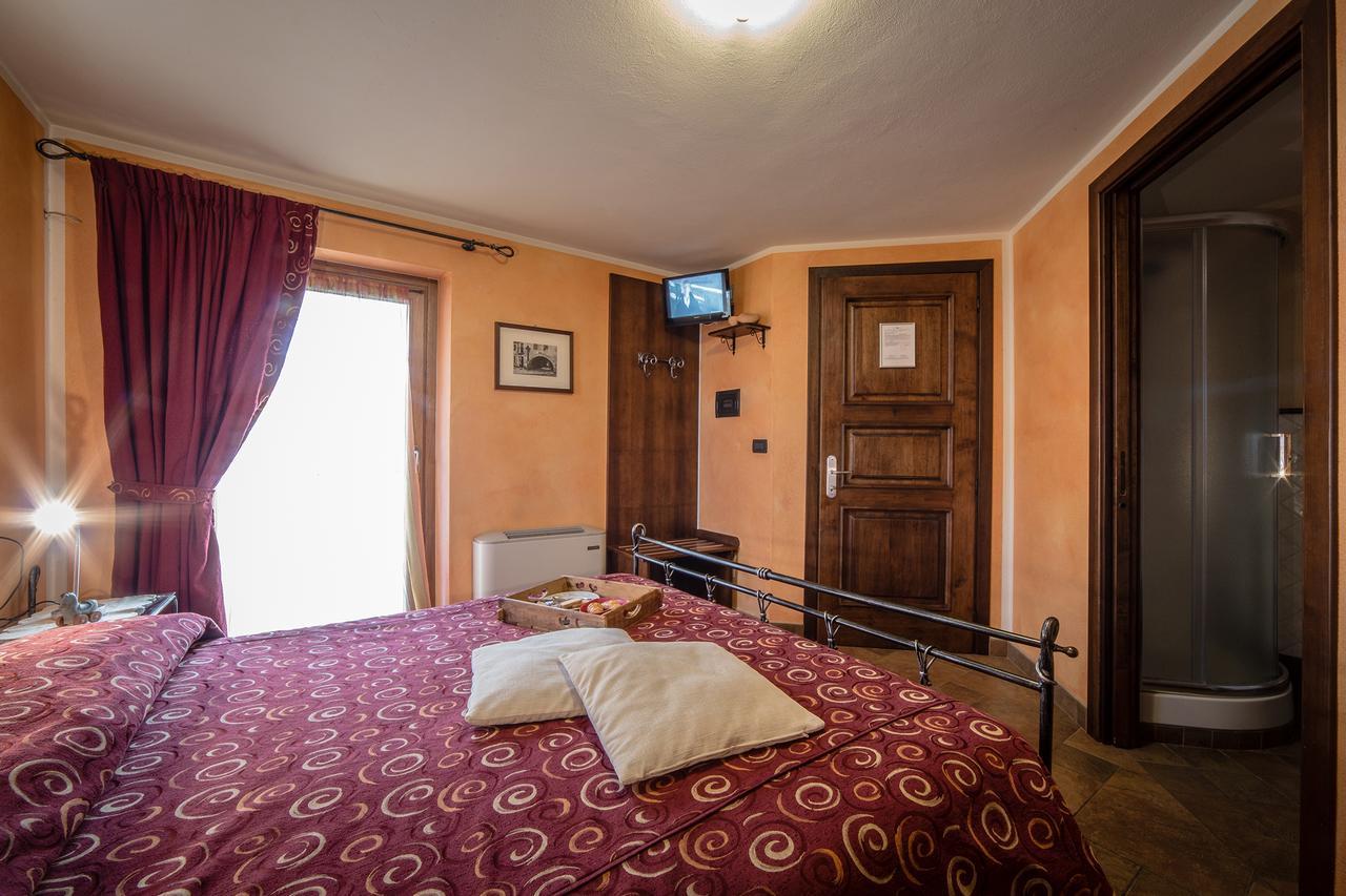 Bed&Breakfast Lo Teisson Pollein Exterior foto